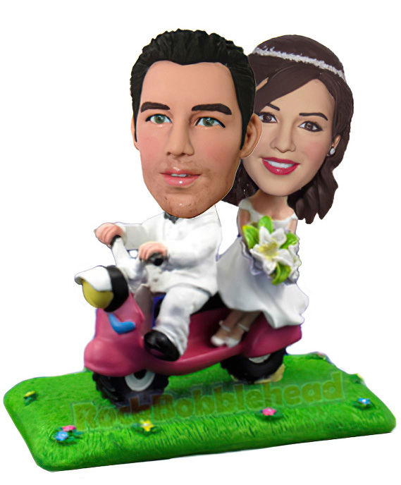 Wedding Couple On Scooter Bobblehead 2