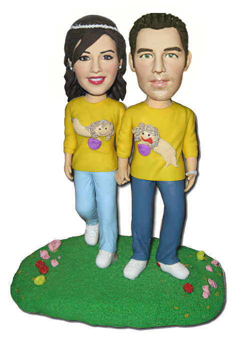 Couple Walk On The Grassplot Bobblehead